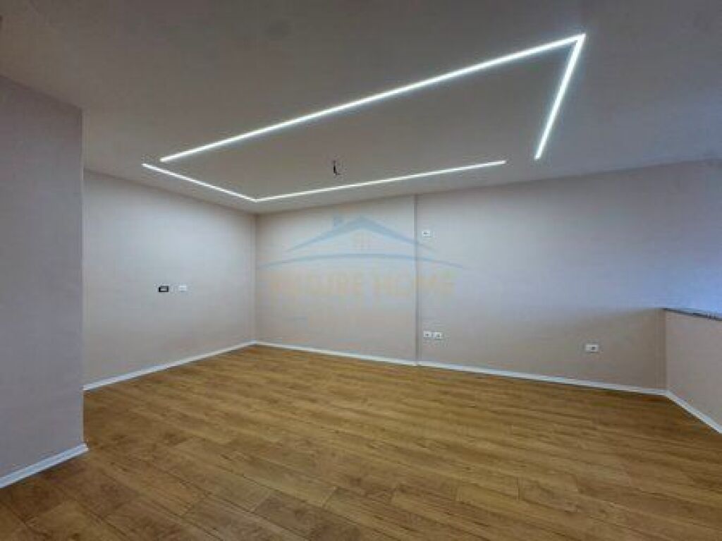 For sale, Apartment 2+1, Former Electric Market, Tirana.