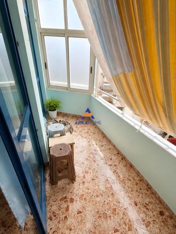VENDESI APPARTAMENTO 1+1+BALCONE "ALLA FILIALE DEL TESORO" 1400000 LEKE