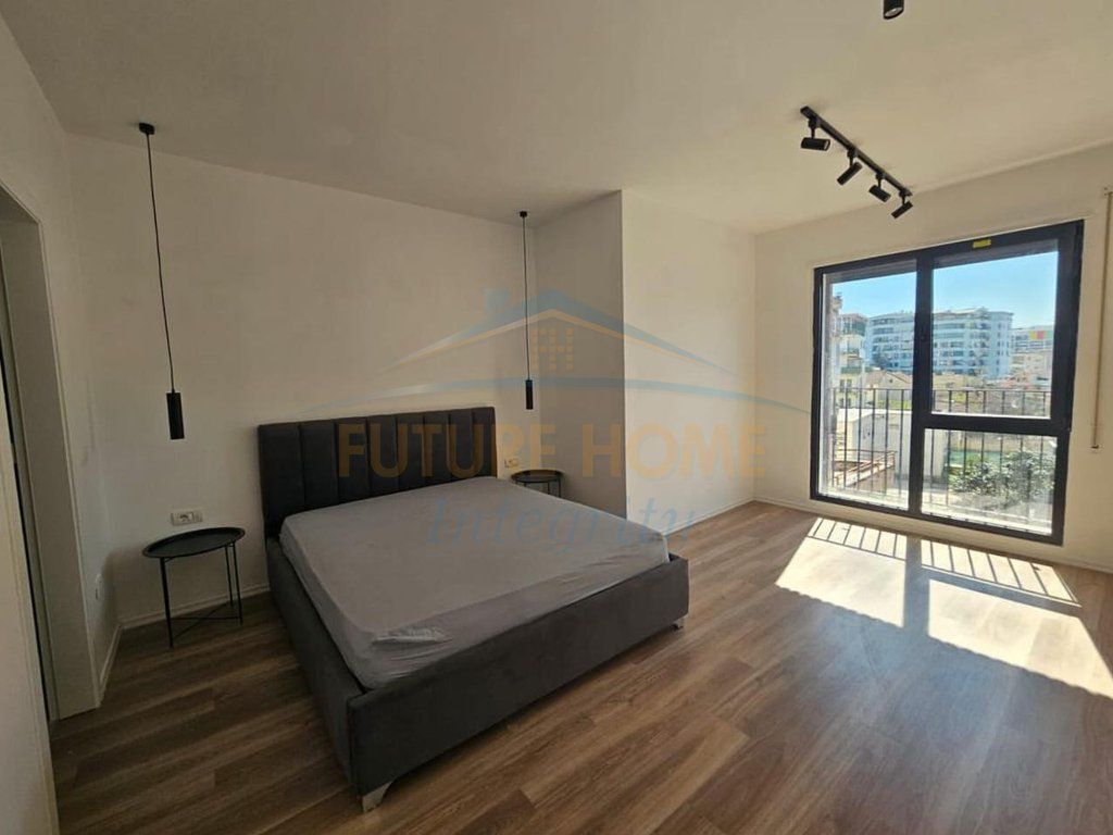 Rent, Apartment 2+1+2+Parking Space, Former Electric Market, Tirana. 950 €