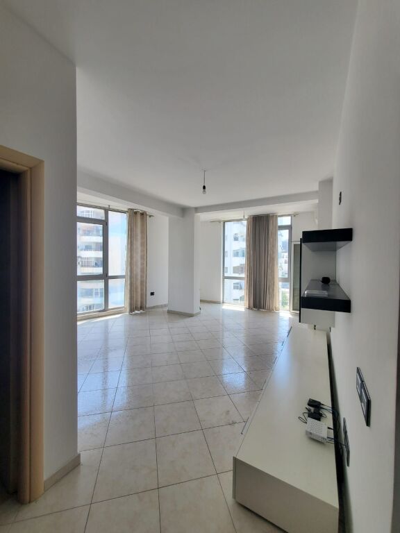 Apartment 2+1 for sale at kika 2 Komuna e Parisit !