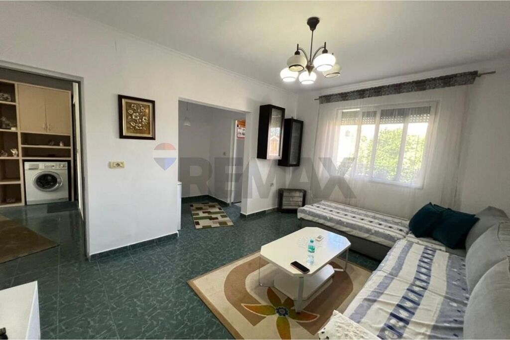 APARTAMENT 1+1 PER SHITJE NE LAPRAKE