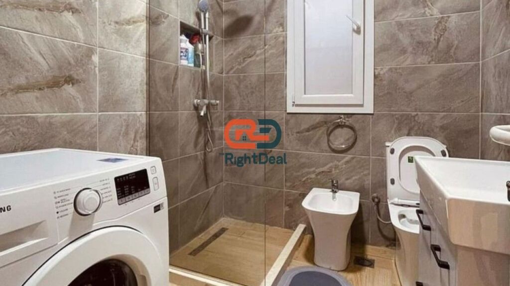 In Via Frosina Plaku, Super Appartamento 2+1 in Affitto, Vicino al Complesso Contatto !!!