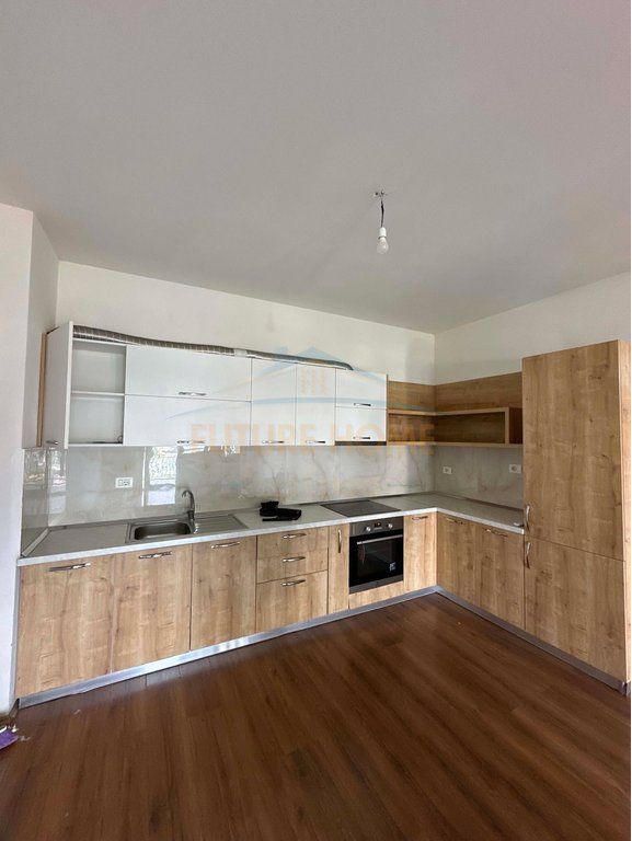 Rent, Apartment 3+1 + Parking Spot, Green City, New Ring