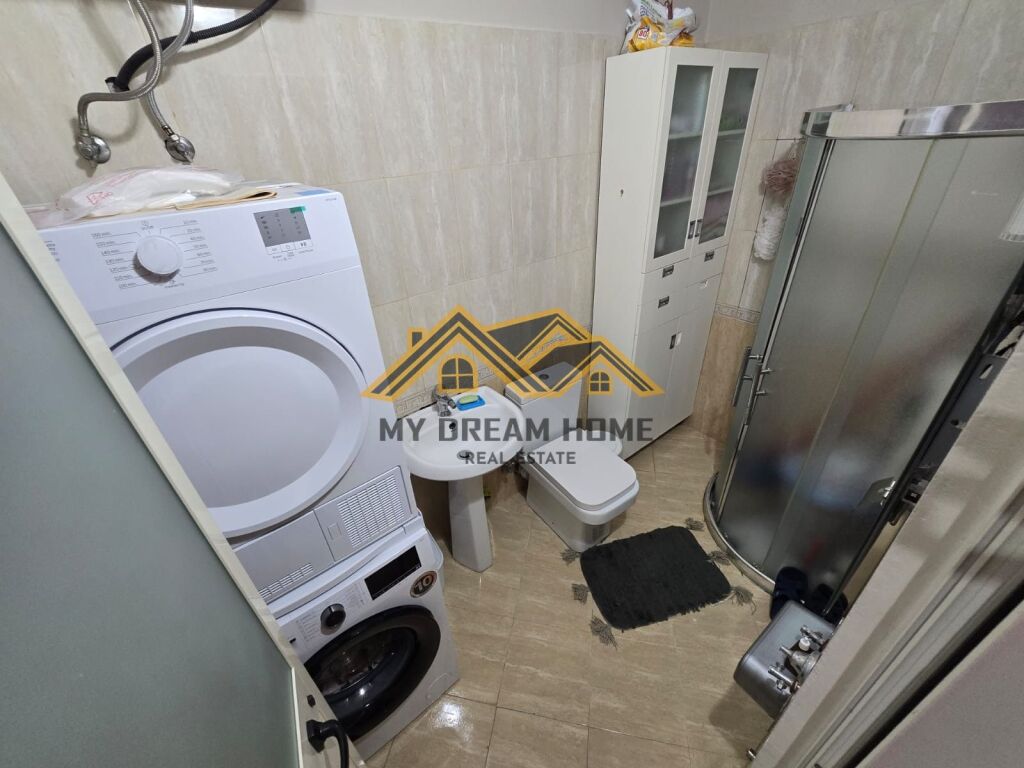 SHitet Apartament 2+1 Pran Galaktikut, Durrës!!