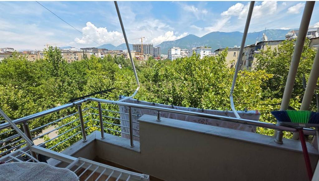 JEPET ME QIRA APARTAMENT 2+1+2 PRANE MATERNITETIT TE RI !
