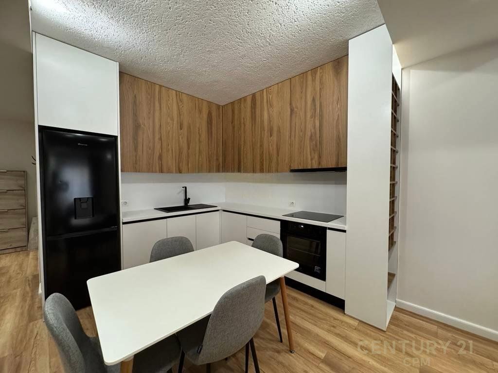 🌿 Apartament 1+1 me qira pranë Kopshtit Botanik