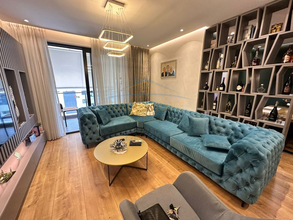 Affitto, Appartamento 3+1+2, Residenca Alba, Tirana.