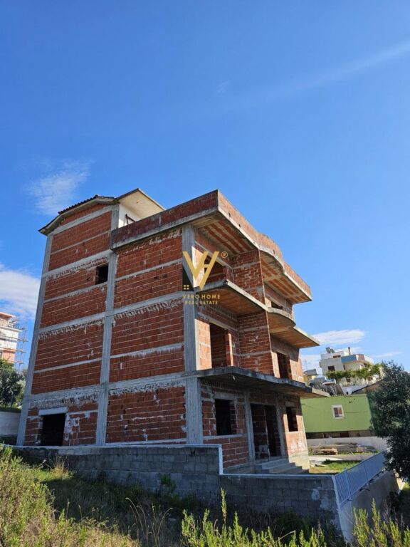 SHITET NDERTESE 4-KATESHE NE PLEPA, DURRES 260.000 EURO