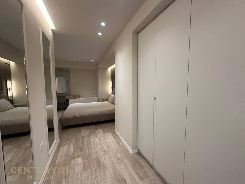 JEPET ME QIRA APARTAMENT 2+1+2, RRUGA E KAVAJËS!