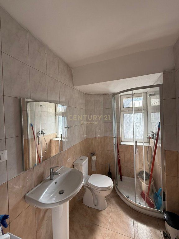 Apartament 1+1 me qira tek Tregu Elektrik