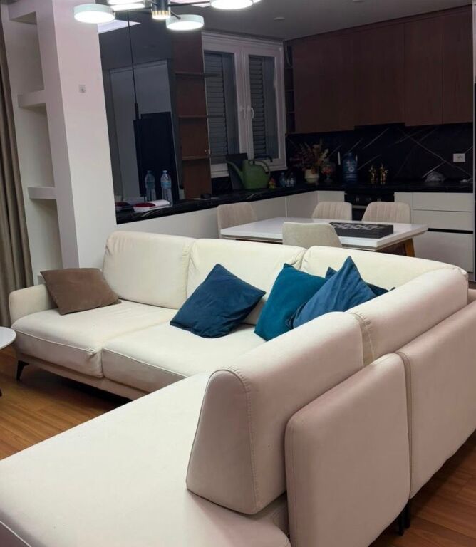 Apartament me qira 2+1 me Verande Liqeni Thate