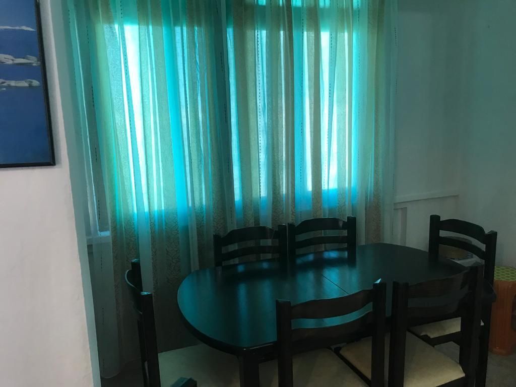 JEPET APARTAMENT 1+1 PER QIRA TEK VARRI BAMIT