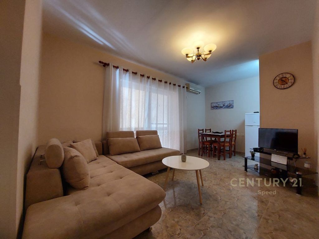 Apartament 1+1 per Qira tek Pazari ri