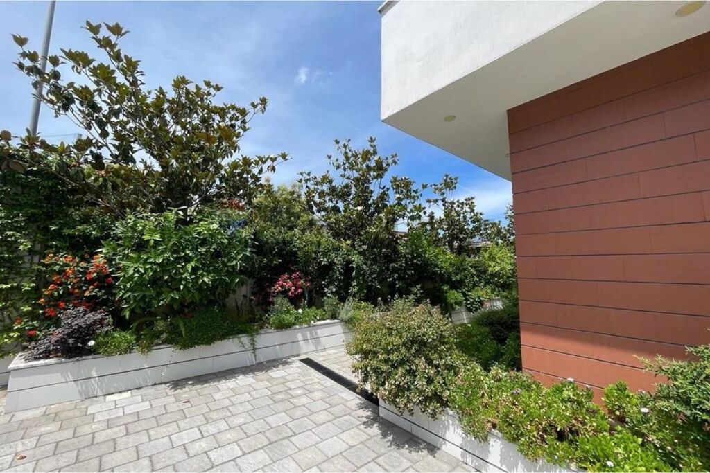 Villa in affitto, Varri i Bamit (Zona Ish Venue), Tirana