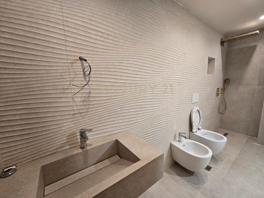 Villa for Sale at Rezidenca AbA near Lake Farka 480,000 €
