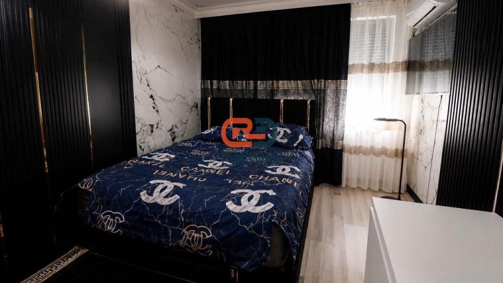 Tek Stadiumi Dinamo, Prane Rruges Kryesore, Shitet Apartament 1+1 Ideal Per Banim Ose Investim !!!
