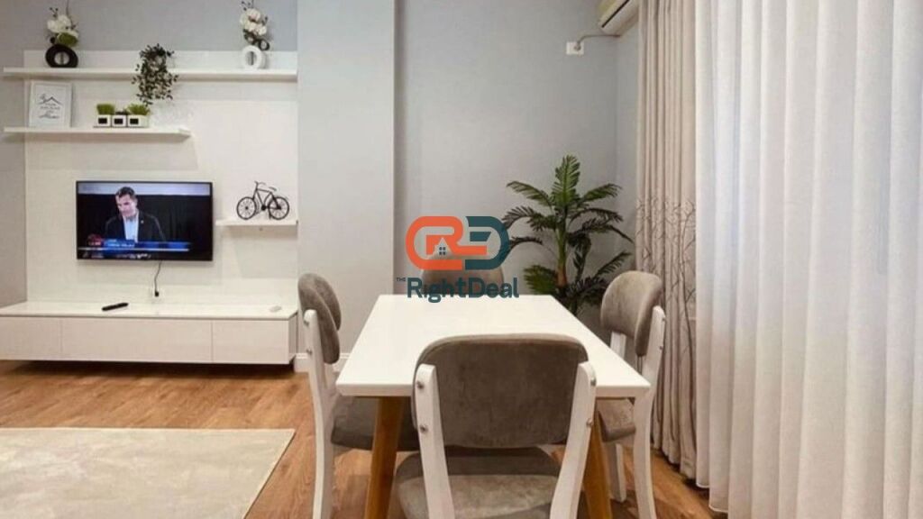In Via Frosina Plaku, Super Appartamento 2+1 in Affitto, Vicino al Complesso Contatto !!!