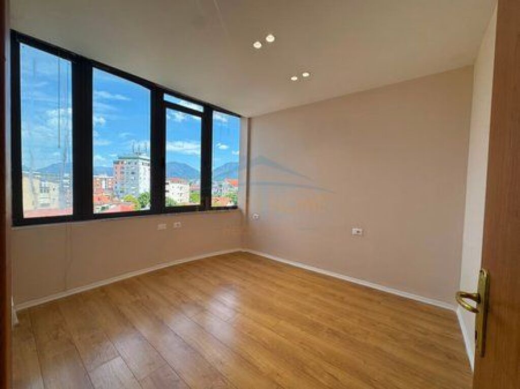 For sale, Apartment 2+1, Former Electric Market, Tirana.