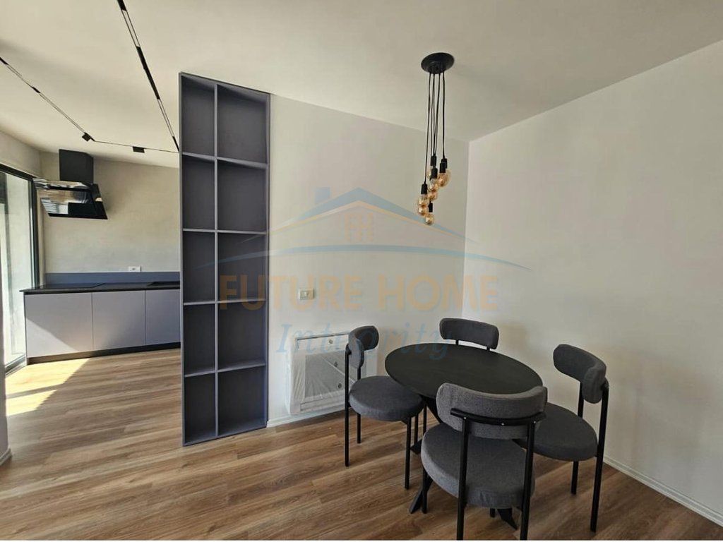 Rent, Apartment 2+1+2+Parking Space, Former Electric Market, Tirana. 950 €