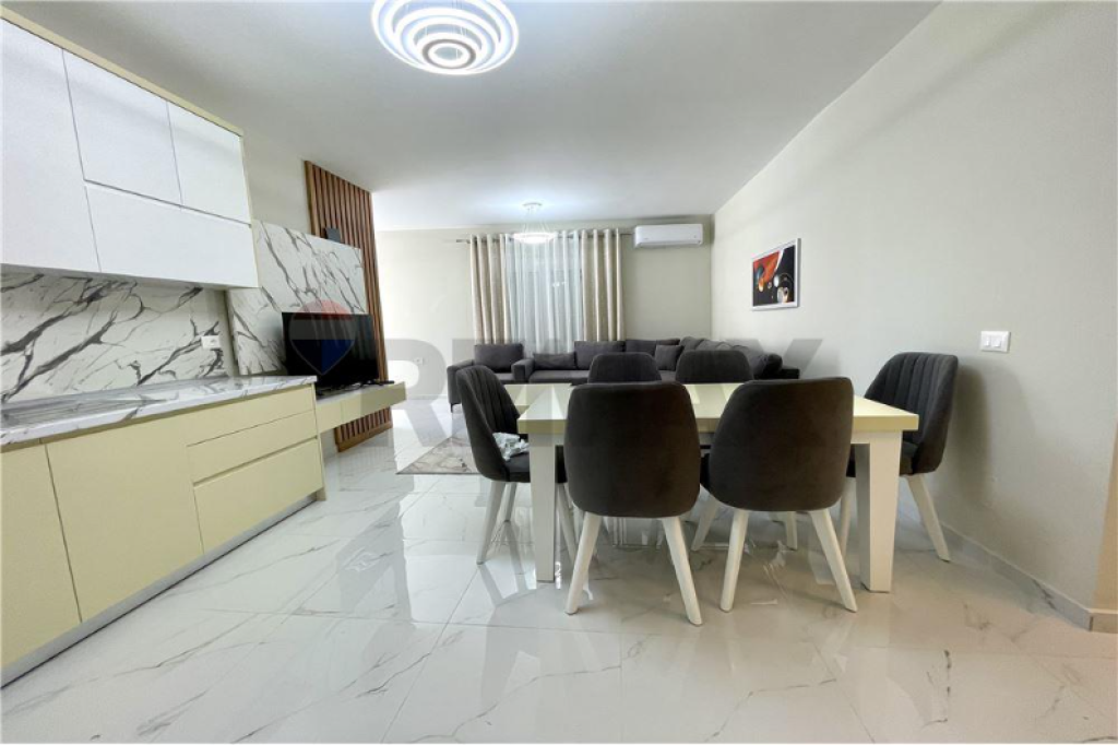 Apartament per qera 2+1 tek Prokuroria e Tiranes