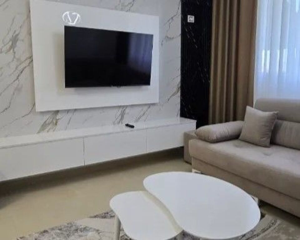 Apartment 1+1 for rent at Tom Doshi Complex, Shkoze, Fresku.