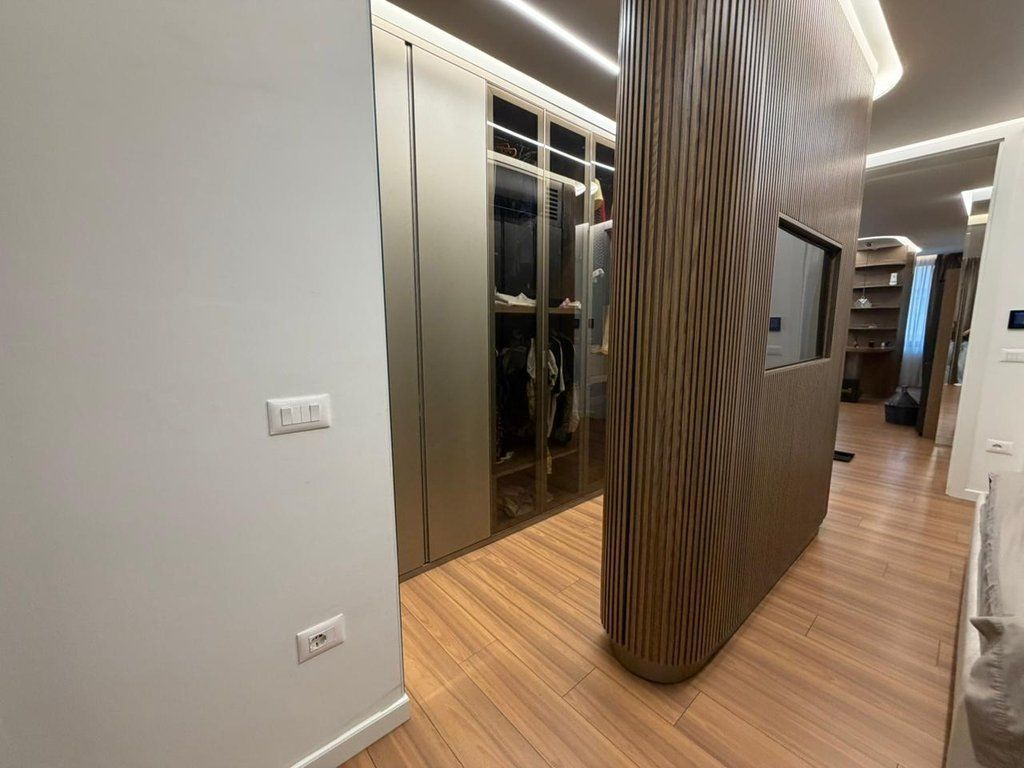 For sale, Apartment 2+1+2, Kavaja Street, Tirana