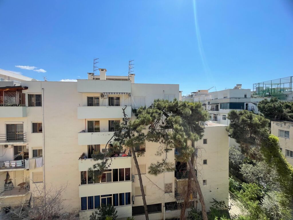 Shitet Apartament 1+1 ne Golem