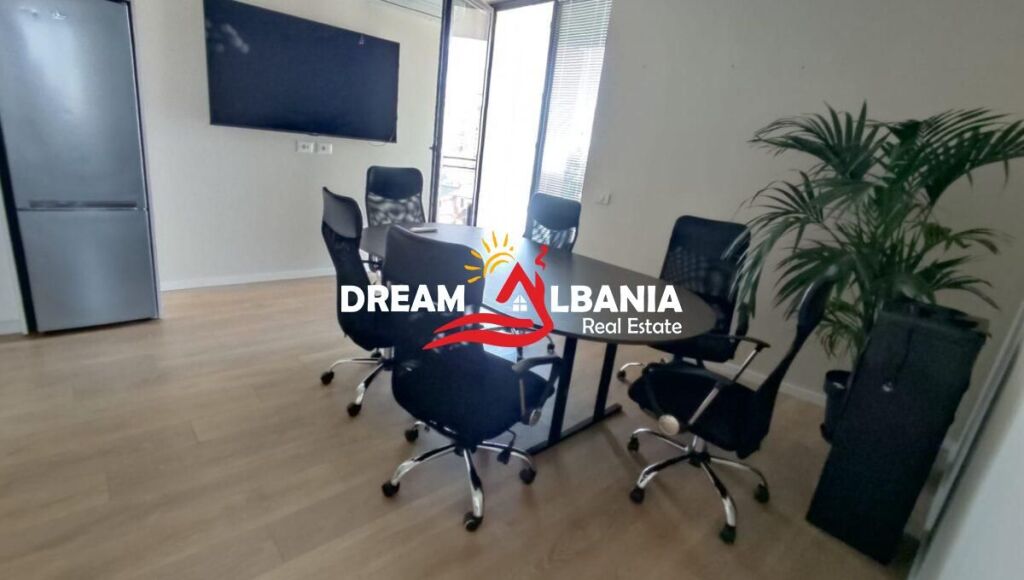 Ufficio in affitto in Via Mine Peza presso Golden Tower (ID 42215496)