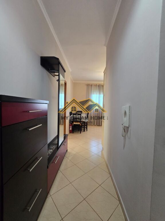 SHitet Apartament 2+1 Pran Galaktikut, Durrës!!