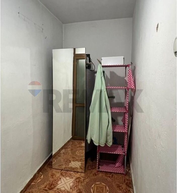 Shitet Apartament 1+1 në Vasil Shanto (Pranë KESH) 🏢✨