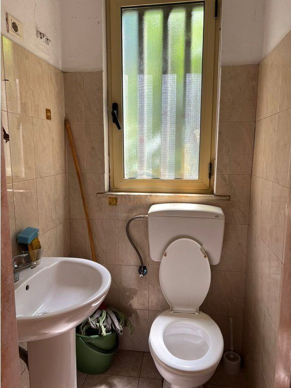 JAP ME QERA AMBIENT BIZNESI,MYSLYM SHYRI,TIRANE