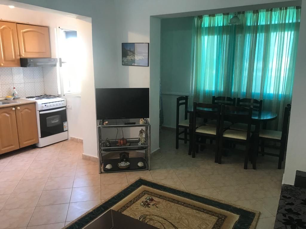 JEPET APARTAMENT 1+1 PER QIRA TEK VARRI BAMIT