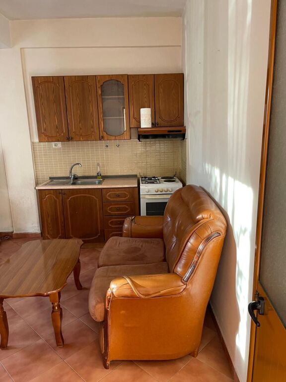 CASA IN AFFITTO - VIA DON BOSCO, VICINO ALLA SCUOLA QAZIM TURDIU,