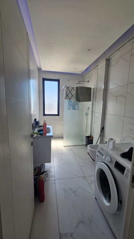 Apartament 2+1 per shitje  Bulevardi Blu Bathore !