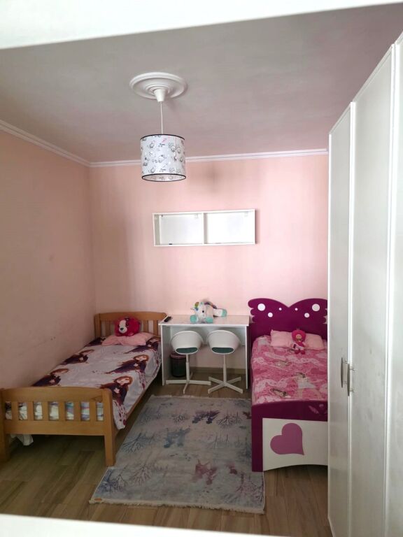🏡 Jepet me Qira Apartament 2+1 ne Ali Dem tek Ish Tregu Elektrik, 600 mije leke
