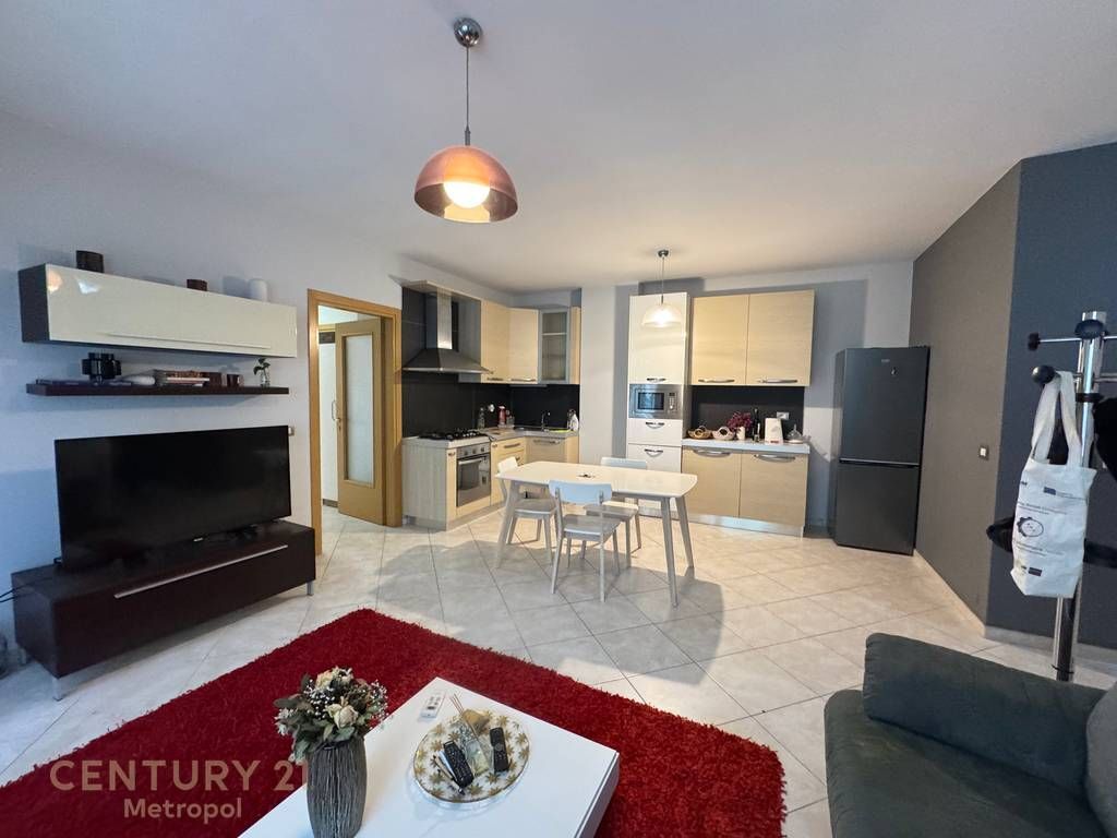 APARTAMENT 2+1+2 PER QIRA+ 1 POST PARKIMI, DREJTORIA E HIGJIENES!