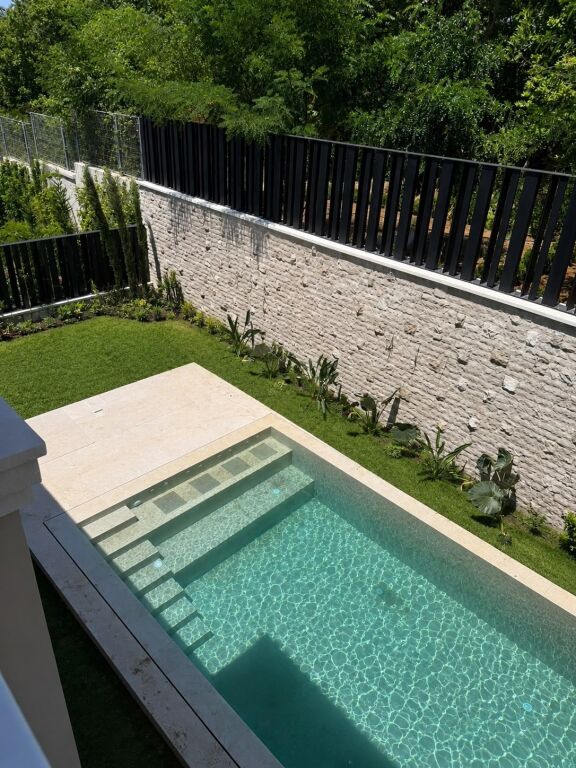 VILLA WITH POOL FOR RENT TEG