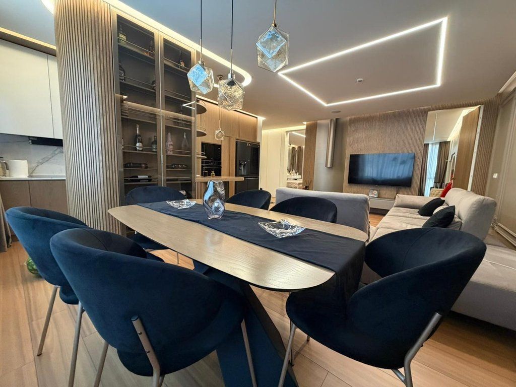 For sale, Apartment 2+1+2, Kavaja Street, Tirana
