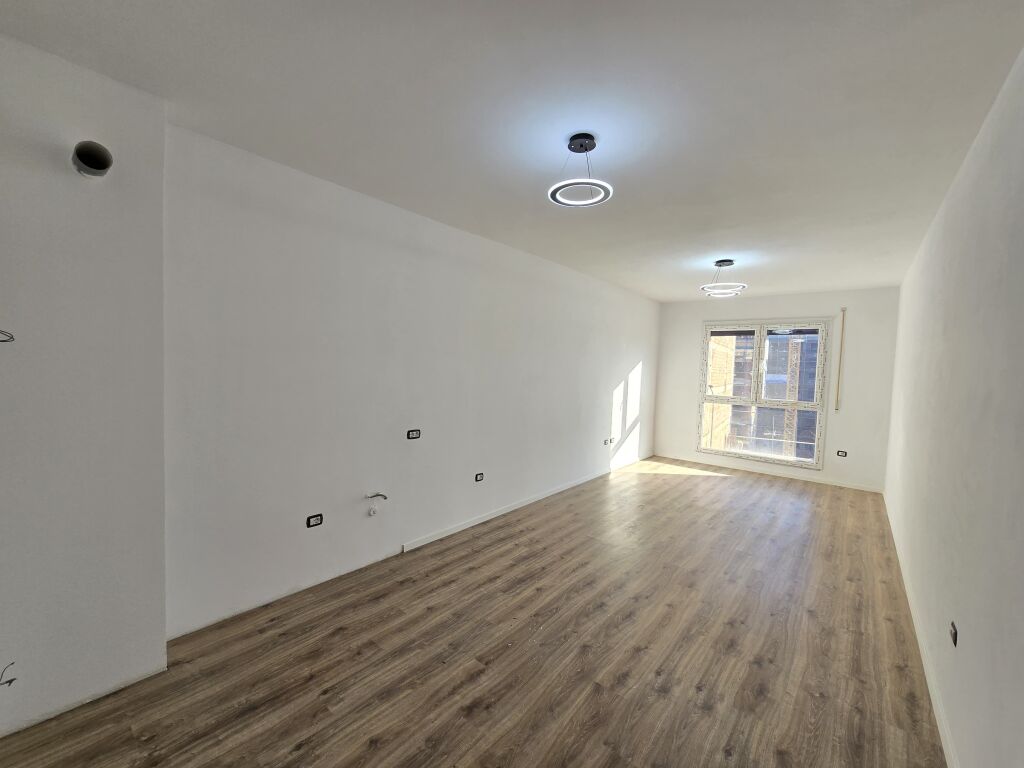 Apartament 1+1 per shitje Color Splash Paskuqan !