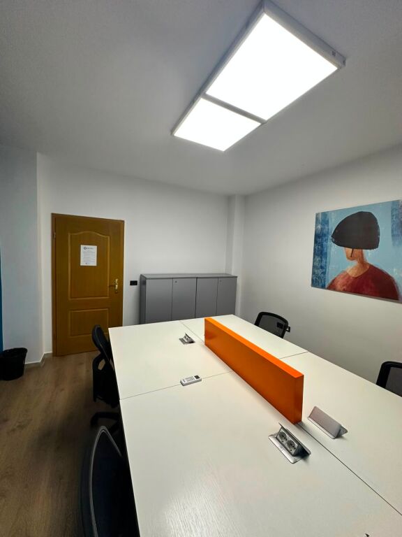 Ufficio in affitto, Bllok