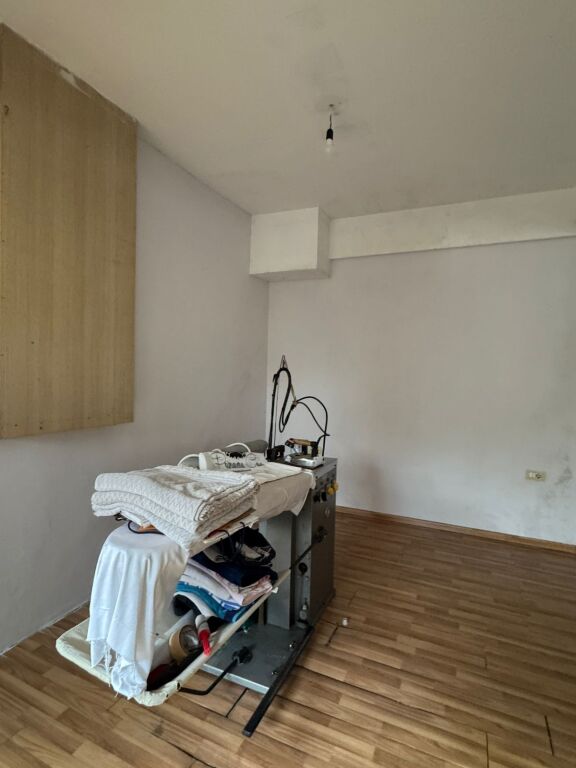 Villa su 2 piani in affitto al Mercato Alimentare