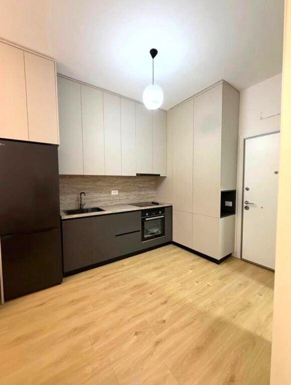 🏡 Jepet me Qira Apartament 1+1 ne Ali Dem tek 📍 Kompleksi Kadiu, 500 mije leke