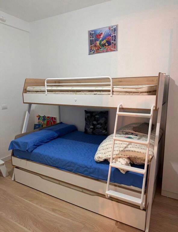 Lura 3 ,Gjiri Lalzit-Apartment 2+1 for sale