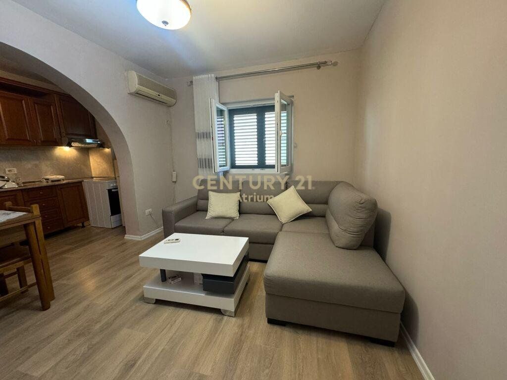 APARTAMENT 1+1 PER QIRA PRANE RRUGES ALI VISHA