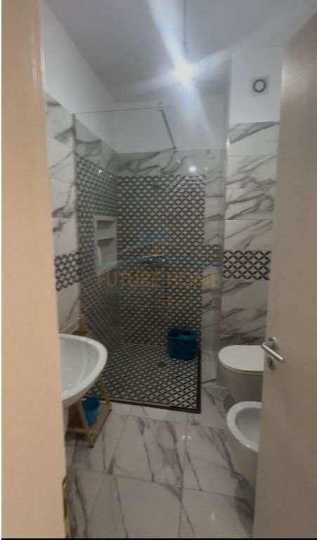 Durres, appartamento 3+1+Balcone in affitto, 8° piano, 138 m²