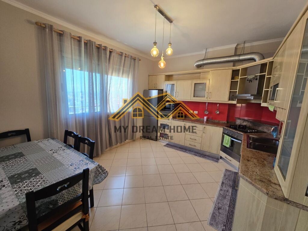 SHitet Apartament 2+1 Pran Galaktikut, Durrës!!