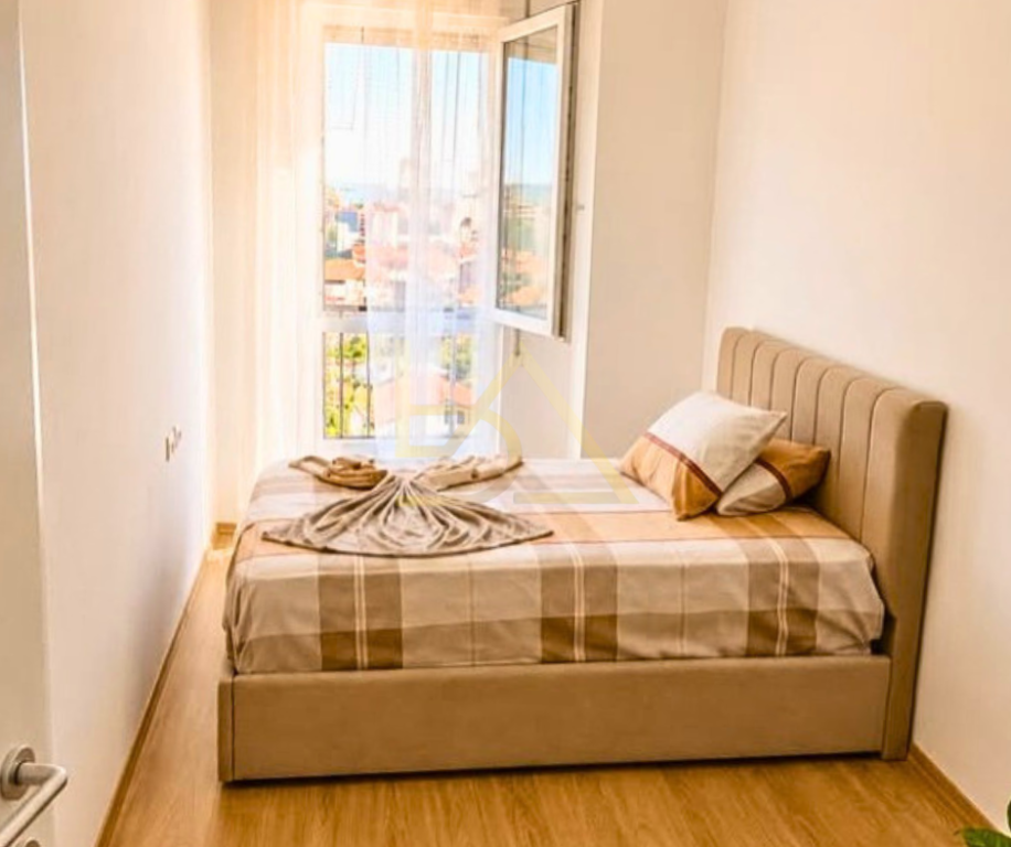 Apartament 3+1 për Shitje – 5 Maji, Tiranë