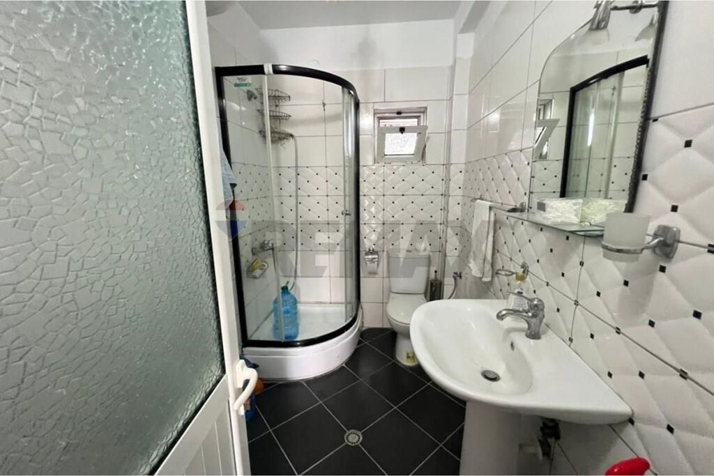 APARTAMENT 1+1 PER SHITJE NE LAPRAKE