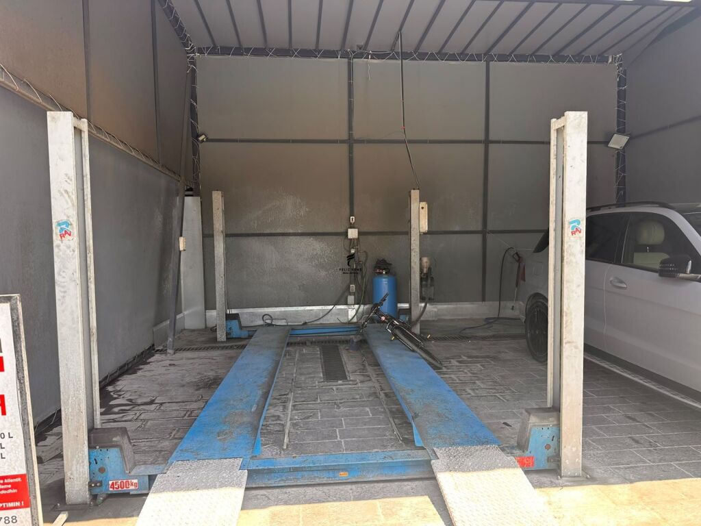 WAREHOUSE FOR RENT 50M2 TIRANA-DURRES HIGHWAY 1,000 EURO FH-82509