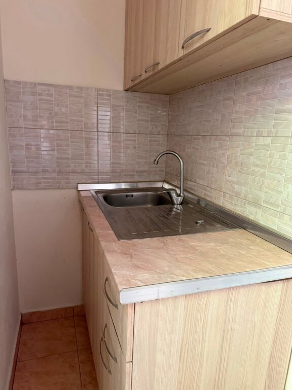 Rent | Garsoniere | Spitali Amerikan 2 | 300 €/month